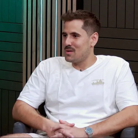 Tomás Santiago, arquero de Los Leones: "El hockey le dio mucho al deporte argentino"