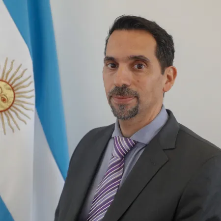 Porro en la mira de ATE: denunciaron un multimillonario desvío de fondos en la CNEA