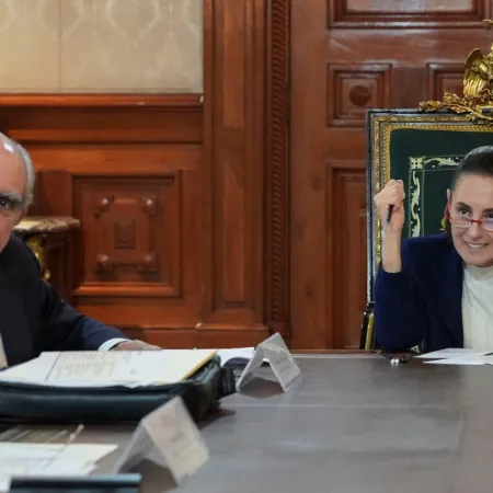 Reforma electoral de Claudia Sheinbaum en México: por qué hablan de “ley Maduro”