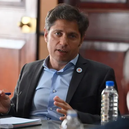 Kicillof destrabó la paritaria bonaerense: cuánto cobrarán docentes y estatales