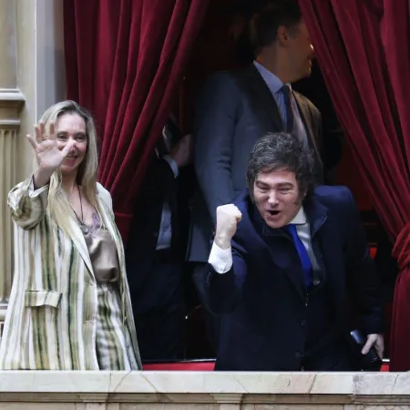 Milei chicaneó al Congreso por el “descanso” y apura la reforma laboral