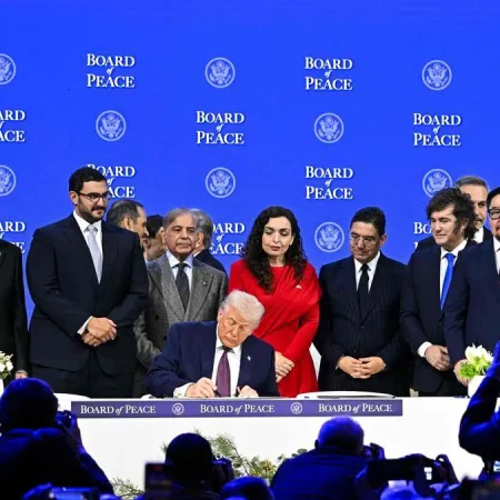 La Junta de Paz de Donald Trump toma forma en Davos y reordena alianzas globales