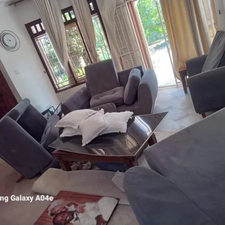 Uganda: denuncian ataque militar a la esposa del opositor Bobi Wine