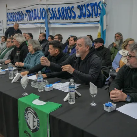 ATE activa un frente sindical contra la reforma laboral de Milei