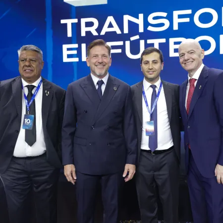 Domínguez festejó sus 10 años al frente de CONMEBOL junto a Infantino y Chiqui Tapia