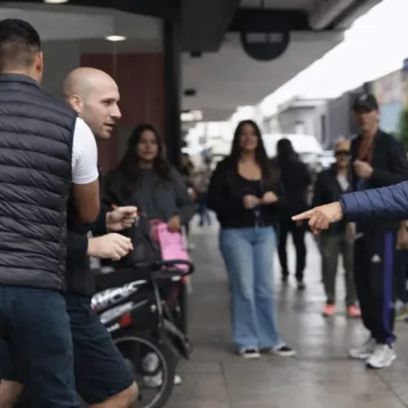 Detuvieron a un hombre que intentó agredir a Milei tras un ensayo con Fátima Florez