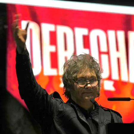 En clave de campaña permanente, Milei profundizó la batalla cultural en Mar del Plata