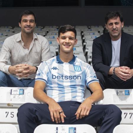 Increíble: Racing cobrará 200.000 dólares cada cuatro partidos de Carboni