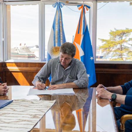 ¿Provincias en alerta? El plan de Melella para recuperar el Puerto de Ushuaia