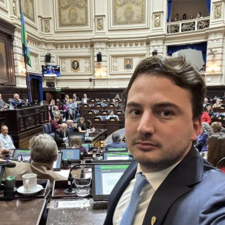 Diputado de PBA habló de conquistar Uruguay tras cruzar a músico de NTVG