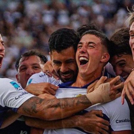 Gimnasia le ganó a Racing con un golazo olímpico de Nicolás Barros Schelotto