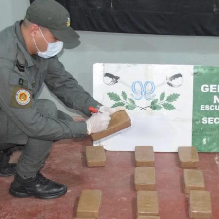 Interceptan un bote en el río Bermejo con casi 26 kilos de pasta base