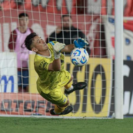 Ferrocarril Midland le ganó a Argentinos Juniors y dio el primer batacazo de la Copa Argentina