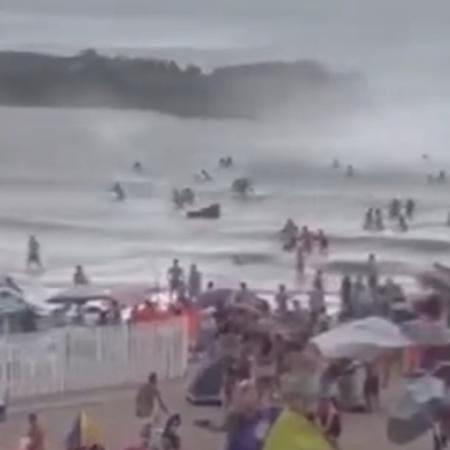 Un fuerte temporal de viento en Mar del Plata provocó destrozos y temor de otro meteotsunami