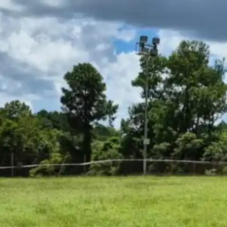 Horror en Misiones: encuentran un cuerpo calcinado en el predio deportivo de Crucero del Norte