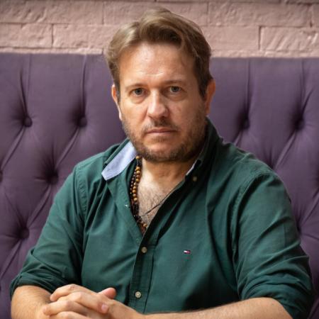 Nicolás Márquez puso en duda la sexualidad del presidente de Colombia