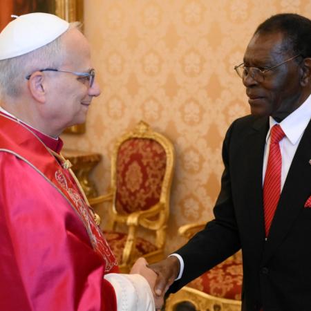 Papa León XIV viaja a Guinea Ecuatorial para visitar a Obiang, el dictador más longevo del mundo