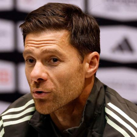 Tras perder ante el Barcelona, Xabi Alonso fue despedido del Real Madrid