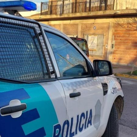 Un plomero jubilado denunció que le robaron 25 millones de pesos de su casa en La Plata