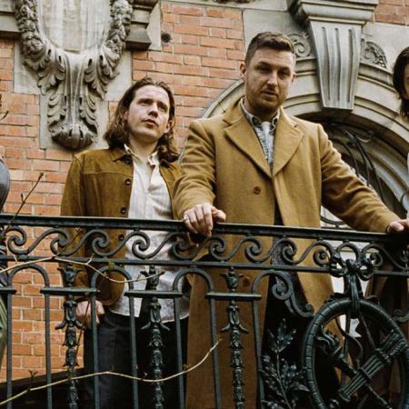 Olivia Rodrigo, Arctic Monkeys y Depeche Mode se unen contra la guerra