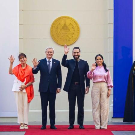 Nayib Bukele recibió a José Antonio Kast en el CECOT: la estrategia que evalúa Chile