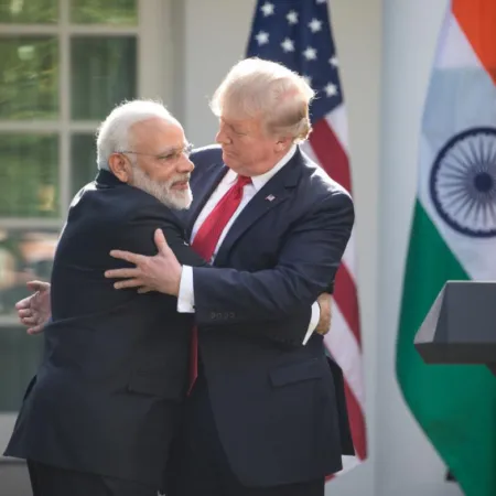 Giro de Trump con India: menos impuestos y una condición que inquieta a Moscú