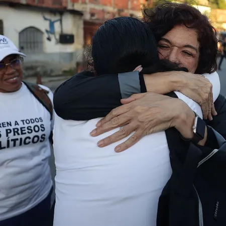 Presos políticos liberados en Venezuela: la condición oculta que los silencia