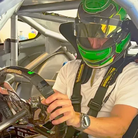 Afinando motores: Juan De Benedictis probó su nuevo Mustang en La Plata