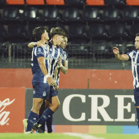 Talleres ganó sobre el final y avanzó en la Copa Argentina