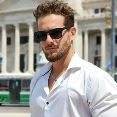 Críticas a Tomás Díaz Cueto por un tuit con expresiones consideradas homofóbicas