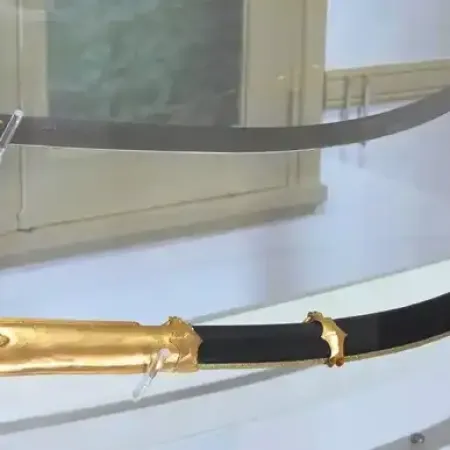 La Justicia avaló el traslado del sable corvo y despejó el camino para llevarlo a Granaderos