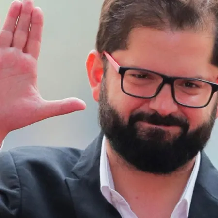 Gabriel Boric y Bad Bunny: por qué habló de “acto geopolítico” en el Super Bowl