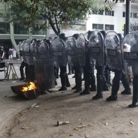 Tolerancia cero en el Congreso: cómo piensa avanzar Milei contra los manifestantes