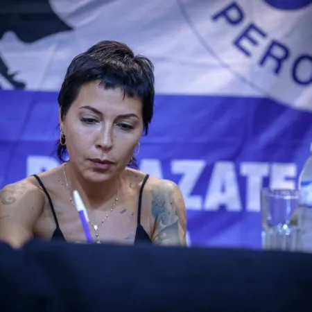 Quórum, traiciones y Cristina: el tuit de Mayra Mendoza para exponer al peronismo no K