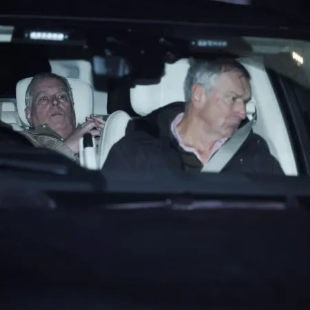 El expríncipe Andrés, detenido y liberado bajo investigación