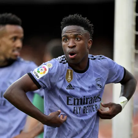 Brasil impulsa la Ley Vinícius contra el racismo en el fútbol: qué cambiaría