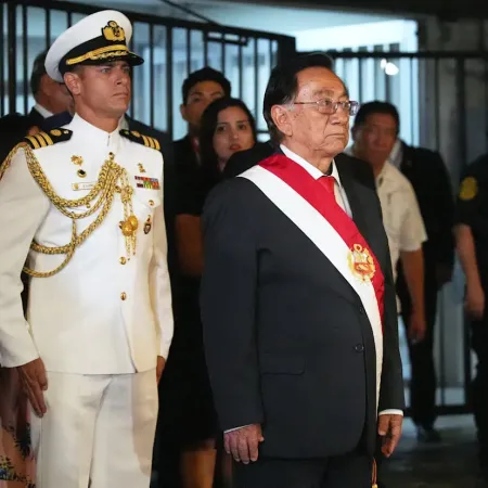 Giro en Perú: Balcázar elige a Hernando de Soto y abre otra incógnita en Lima