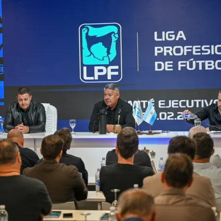 La AFA anunció la suspensión de la fecha 9 en respaldo a sus autoridades