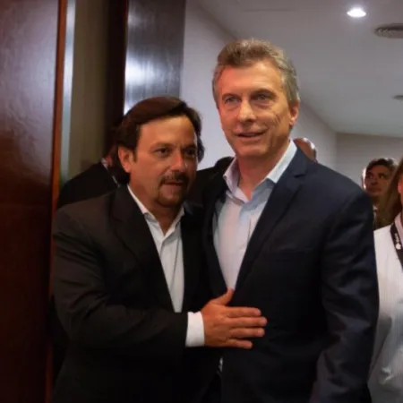 Carpetazo K contra Gustavo Sáenz: su historial de fotos, tuits y elogios a Macri