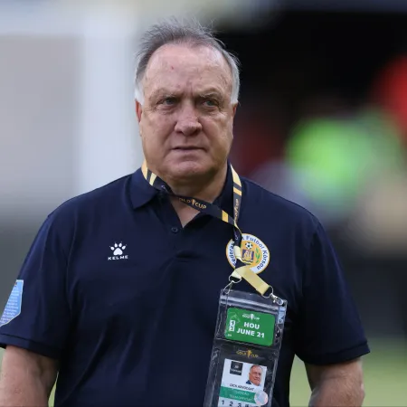 Renuncia histórica: por qué Dick Advocaat deja a Curazao antes del Mundial 2026