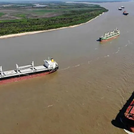 Hidrovía: las tres empresas extranjeras que se presentaron a la licitación