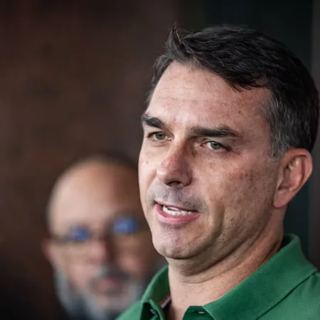 Brasil en vilo: el hijo de Bolsonaro empata con Lula y asoma un giro que inquieta