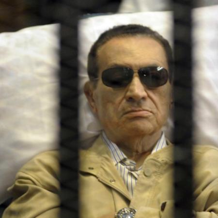 Hosni Mubarak condenado a perpetua: el gesto que no alcanzó para salvar a Egipto