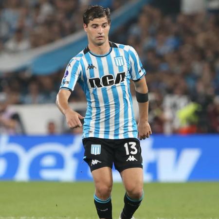 Por qué denunciaron a Santiago Sosa de Racing y cuánto dinero le exigen