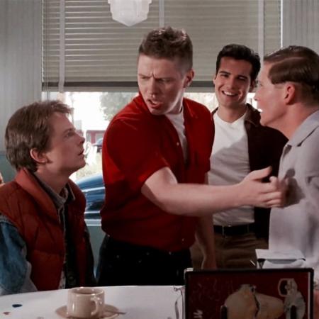 Volver al futuro: acusan a uno de sus protagonistas de tener una modelo como esclava sexual