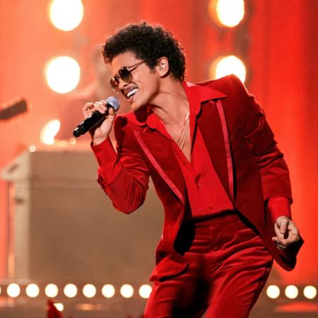 Bruno Mars toma Buenos Aires: qué va a pasar mañana en el Puente de la Mujer