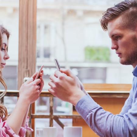 Es la comunicación, cobarde