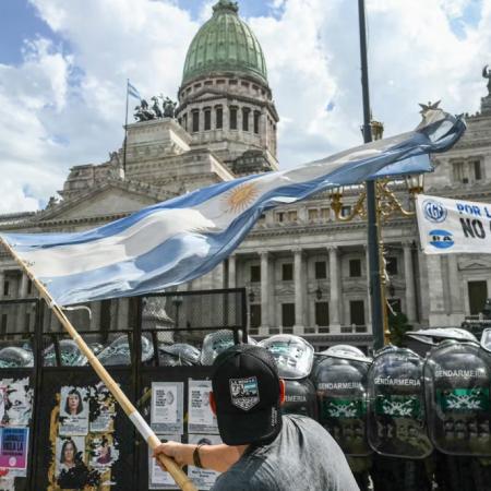 Reforma laboral: qué gremios hacen paro el viernes y por qué la CGT no se suma