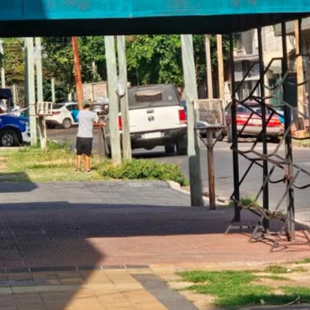 Horror en Caseros: entró a la casa de su hermano y encontró a toda la familia muerta