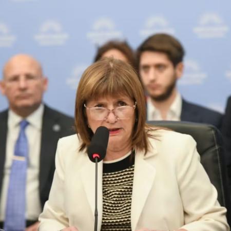 Patricia Bullrich negocia con la UCR por la reforma laboral: qué puede pasar